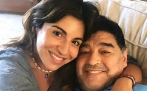 Gianinna Maradona se angustió al recordar cómo fueron los últimos días de su papá con vida