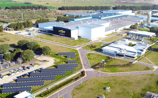 General Motors vuelve a parar la producción por no poder pagar insumos