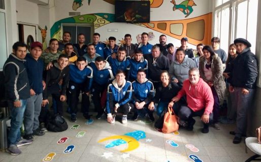 La Selección Argentina visitó las salas de Oncología y Pediatría del Hospital Regional
