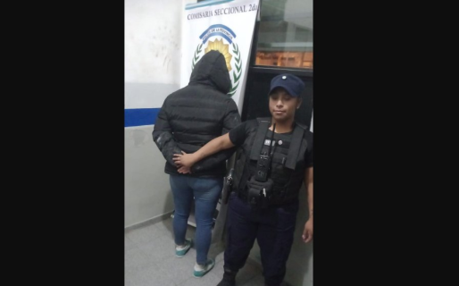 Efectivos policiales detuvieron a mujer con pedido de captura en Comodoro