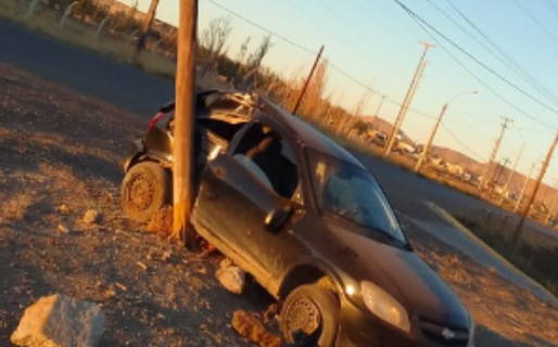 Un conductor borracho dejó sin luz a tres barrios de Comodoro