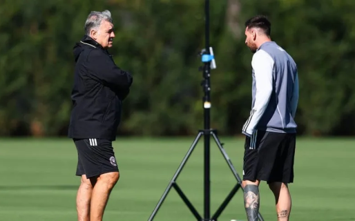 Martino reveló cómo está Messi de la lesión y cuándo podría volver a jugar