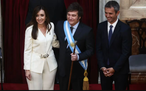 El oficialismo presentará un proyecto para dar marcha atrás con el aumento del 30% para diputados y senadores