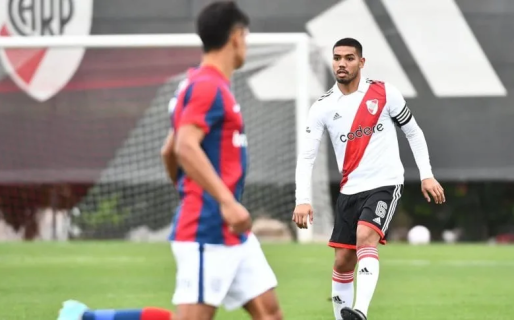 Alarma en River: David Martínez se lesionó y se pierde el partido contra Gimnasia