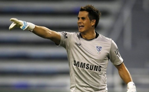 El arquero de Vélez acusado de abuso sexual rompió el silencio