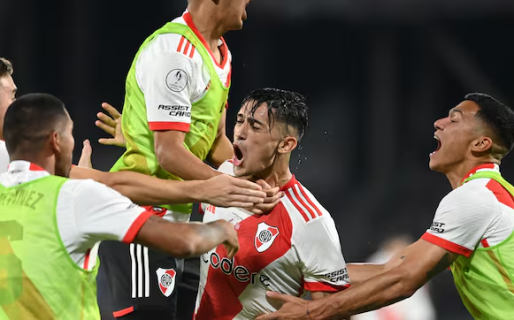 River dio vuelta el partido y se quedó con la Supercopa