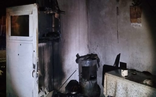 Se le incendió su vivienda porque la salamandra sobrecalentó el techo