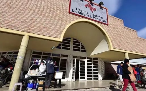 Una mujer llevó a sus hijos de 2 y 4 años al médico por dolores de panza: estaban intoxicados con cocaína