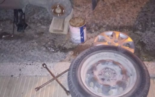 Un hombre fue detenido por robar una rueda de un vehículo estacionado