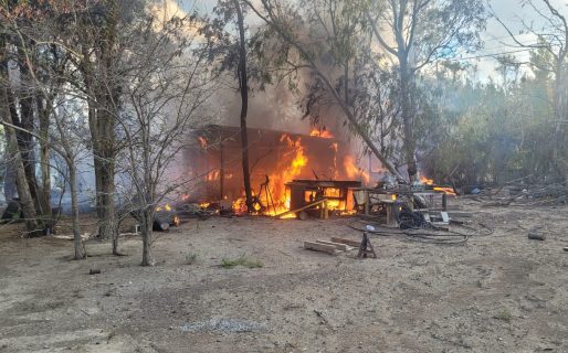 Un galpón fue consumido por el fuego