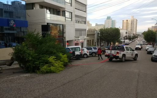 Por el temporal de viento, suspendieron las actividades de salud