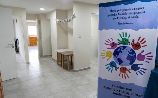 Se inauguró la sede de la Asociación Civil Somos Azules