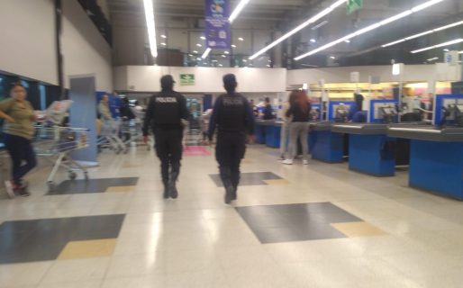 Intentaron robar productos de un supermercado y quedaron detenidas