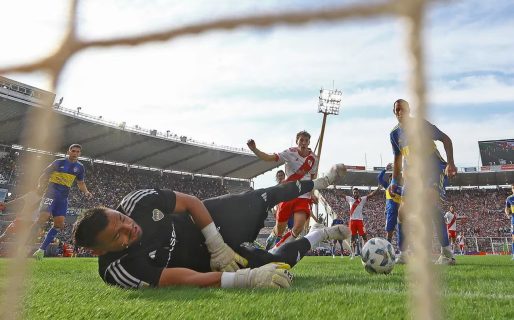 Polémica por el gol anulado en River vs. Boca: cuánto cuesta implementar el “Ojo de Halcón” en la Argentina