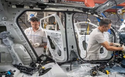 Caputo anunció rebajas de aranceles e impuestos para la industria automotriz