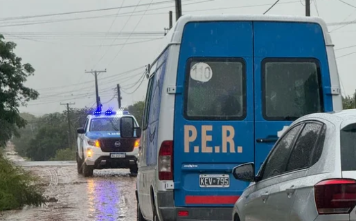 Un hombre asesinó a sus padres y fue detenido junto a su pareja