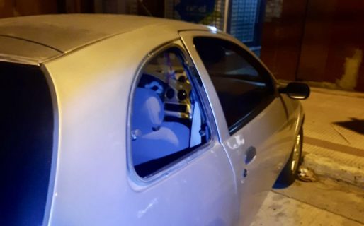 Rompió un vidrio, se llevó un criquet y balizas, pero terminó detenido