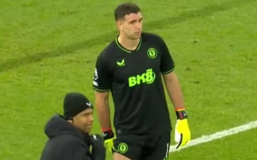 Dibu Martínez salió lesionado en el partido ante Chelsea y hay preocupación: la foto que encendió las alarmas