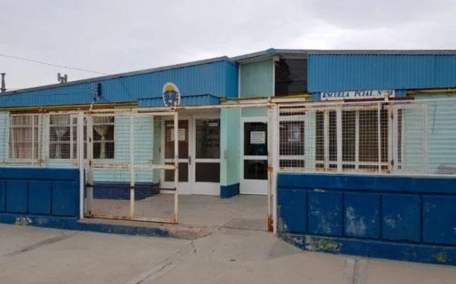 «Había un problema en una escuela, se creaba una empresa y las obras no se hacían»