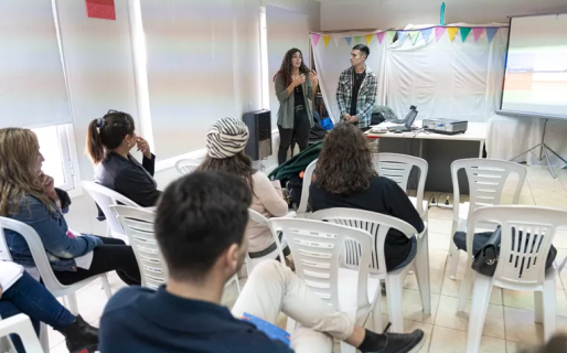 La Secretaría de la Mujer brinda talleres sobre prevención y abordaje de situaciones de violencia de género