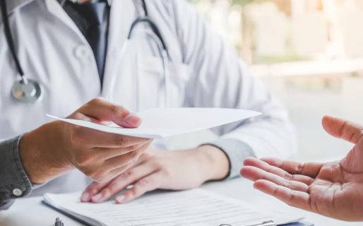 Las cuotas de las prepagas subirán un dígito en mayo: de cuánto es el aumento