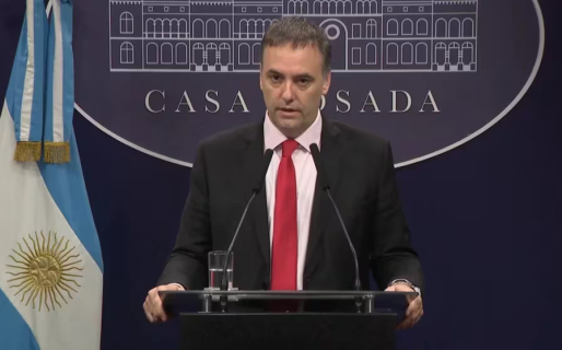 El Gobierno les ordenó a las prepagas que bajen el precio de sus cuotas y le puso límite a las futuras subas