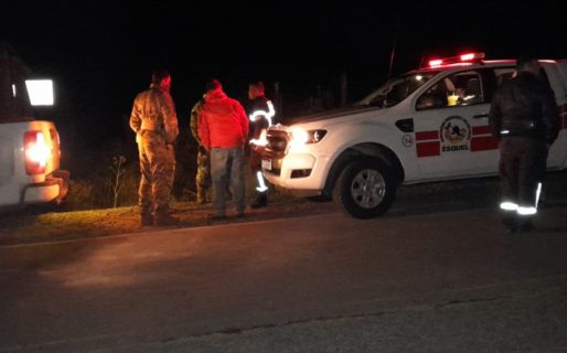 Rescataron a una mujer que se lesionó en plena montaña