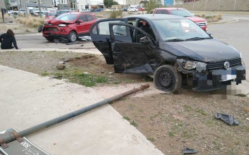 Fuerte accidente víal en el barrio Pueyrredón