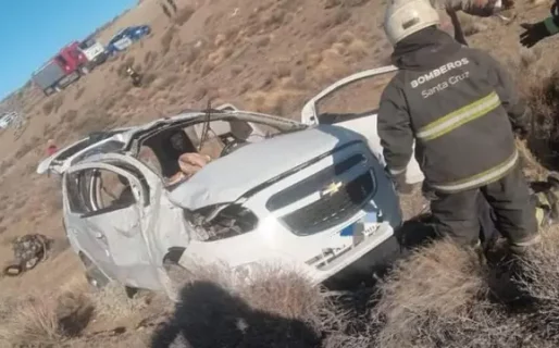 Dos personas heridas tras un vuelco en Ruta 3