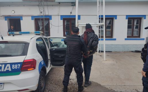 Se robó dos matambres del supermercado y terminó detenido