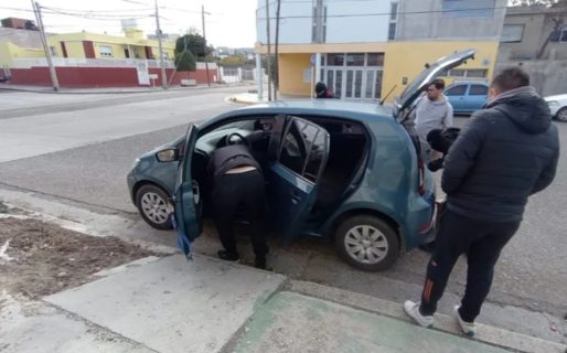Realizaron un allanamiento en el barrio José Fuchs por amenazas con arma de fuego