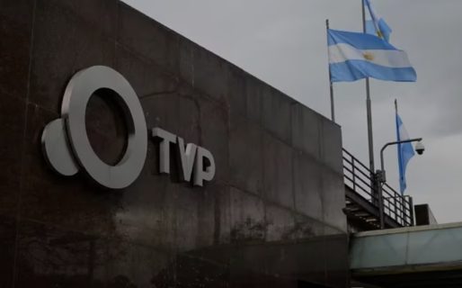 Suspendieron la difusión de contenidos de las redes sociales y las páginas web de los medios públicos