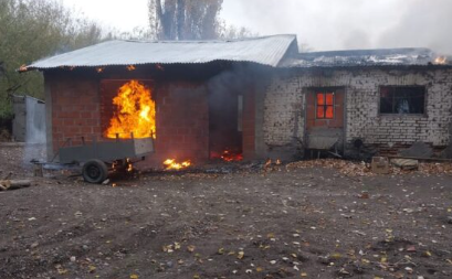Una cocina a leña provocó el incendio de una vivienda