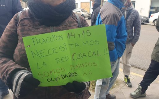 Vecinos de Fracción 14 y 15 reclamaron frente al municipio por obras paralizadas