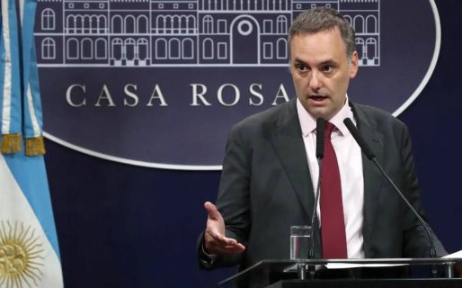 El Gobierno ratificó que el 30 de junio habrá más despidos en el Estado