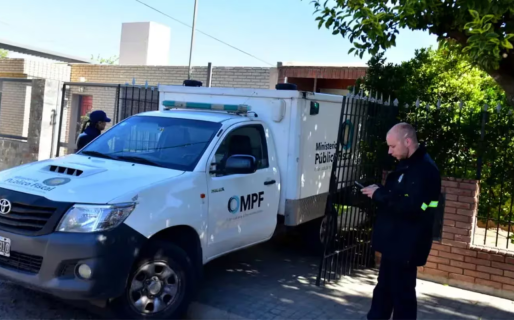 Un jubilado atropelló a su perro, bajó para ayudarlo, pero dejó la camioneta en marcha y murió aplastado