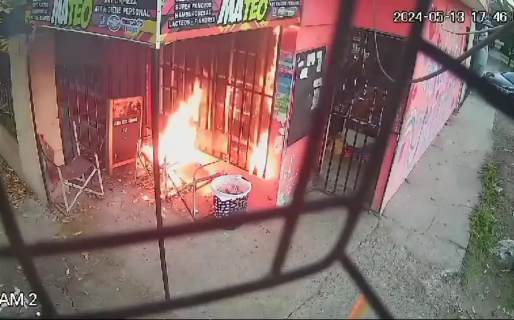 Un hombre prendió fuego tres veces el kiosco del actual novio de su expareja