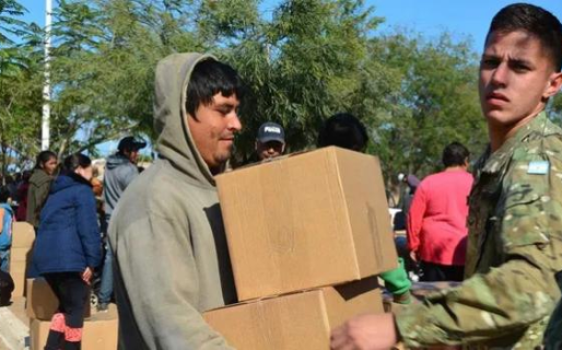 Alimentos almacenados: hay mil toneladas de leche por vencer y el Ejército las repartirá de forma urgente