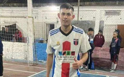 Le robaron una moto , fue a buscar al ladrón, se confundió y baleó a un jugador de Los Andes