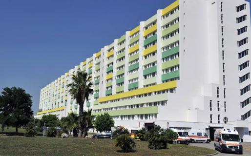 Un bebé de cuatro meses entró al hospital con un coma alcohólico porque su abuela le dio vino