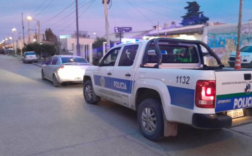 Retienen un auto con pedido de secuestro