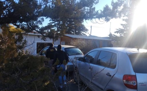 Incautaron armas y municiones en un allanamiento en el barrio Manantial Rosales