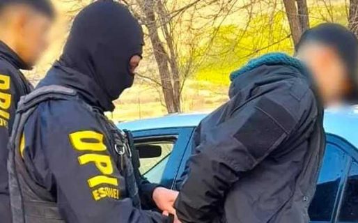 El policía extorsionador tenía causas en Comodoro