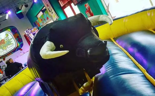 Imputaron al dueño del pelotero y al operador del toro mecánico tras la muerte de la nena de 7 años