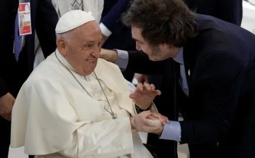 Así fue el encuentro de Javier Milei con el Papa Francisco en el G7
