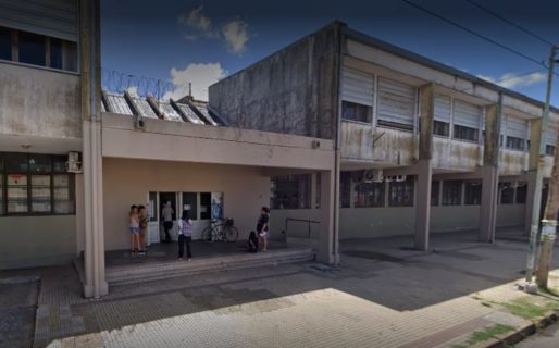 Un chico de 13 años le robó el celular a un compañero y lo amenazó con un arma para que no lo denuncie