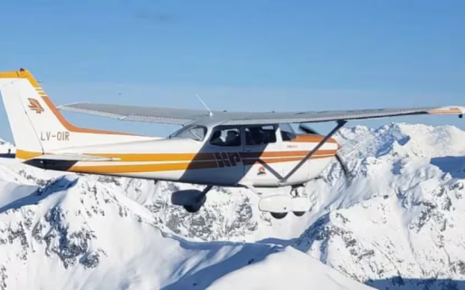 Un piloto aterrizó de emergencia en una laguna congelada en Chubut