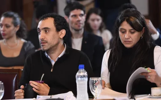 Dos senadores de Santa Cruz anticiparon que no darán quórum y corre riesgo la sesión por la Ley Bases