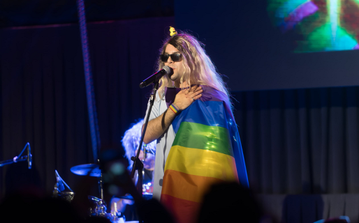 Comodoro celebró el Día del Orgullo con una colorida fiesta