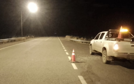 Solicitan precaución al circular por las rutas ante banquinas inestables y calzada con barro